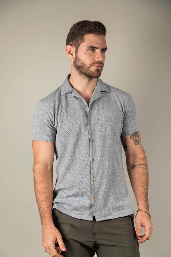 52.1 Camisa MC Indie Gris Textura